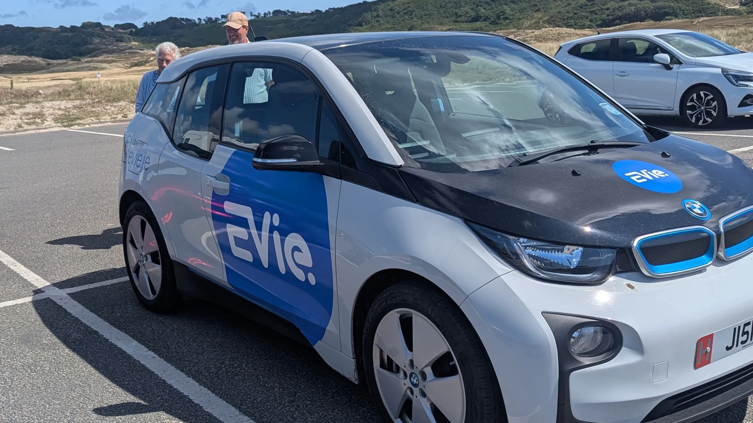 Electric vehicle